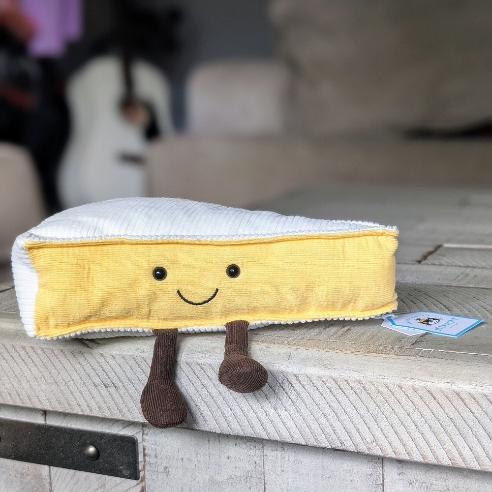 Jellycat Amuseables Brie - NWT